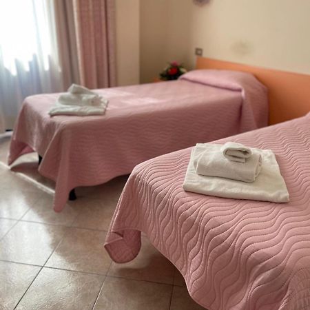 Hotel Michelangelo Реццато Екстер'єр фото