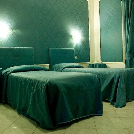 Hotel Michelangelo Реццато Екстер'єр фото