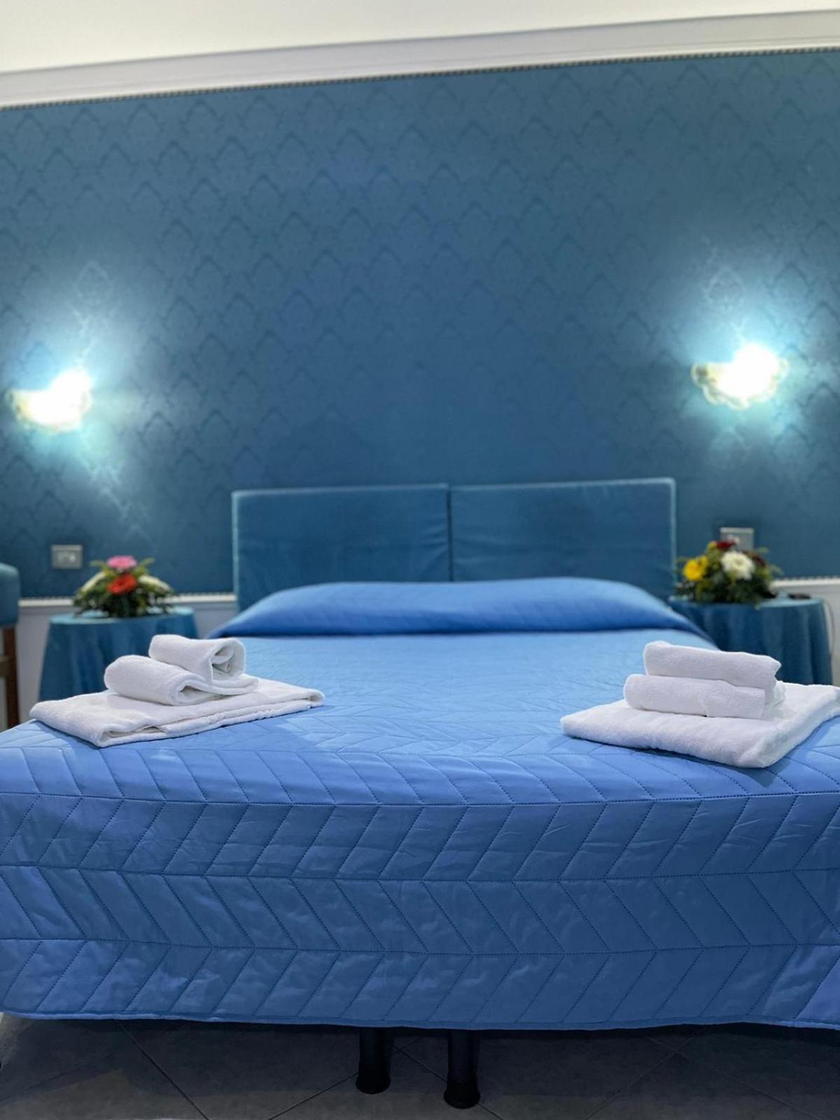 Hotel Michelangelo Реццато Екстер'єр фото