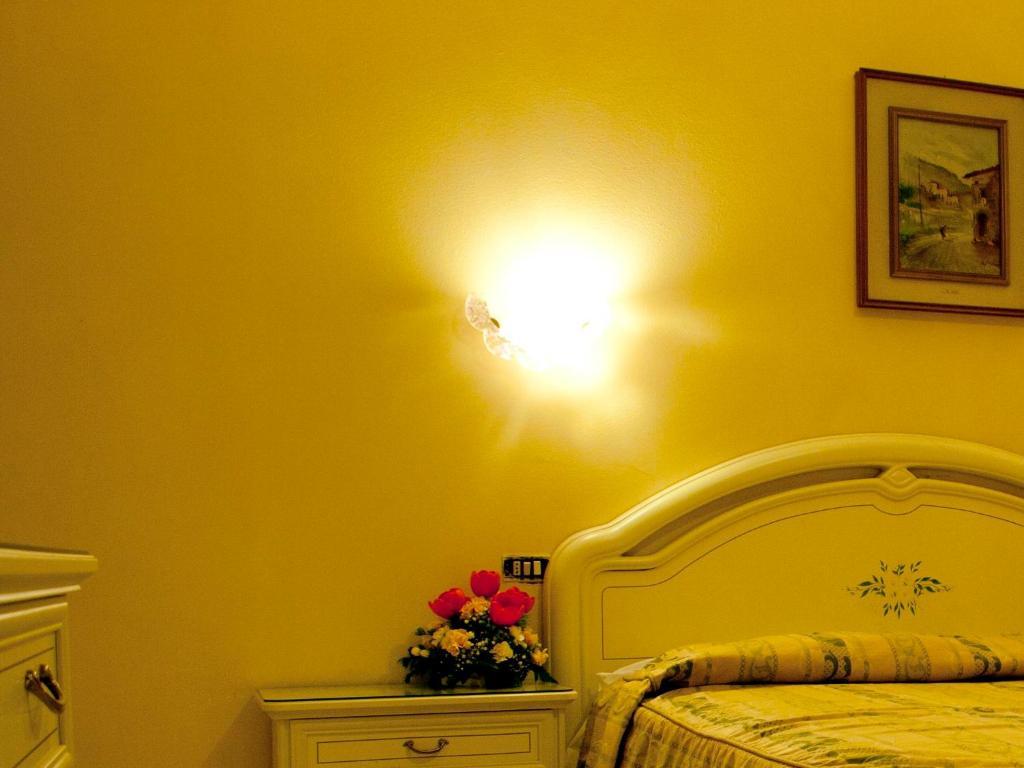 Hotel Michelangelo Реццато Екстер'єр фото