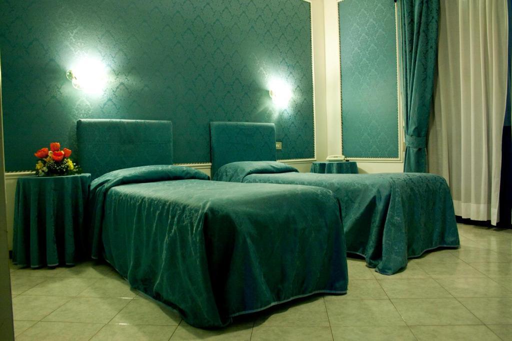 Hotel Michelangelo Реццато Екстер'єр фото