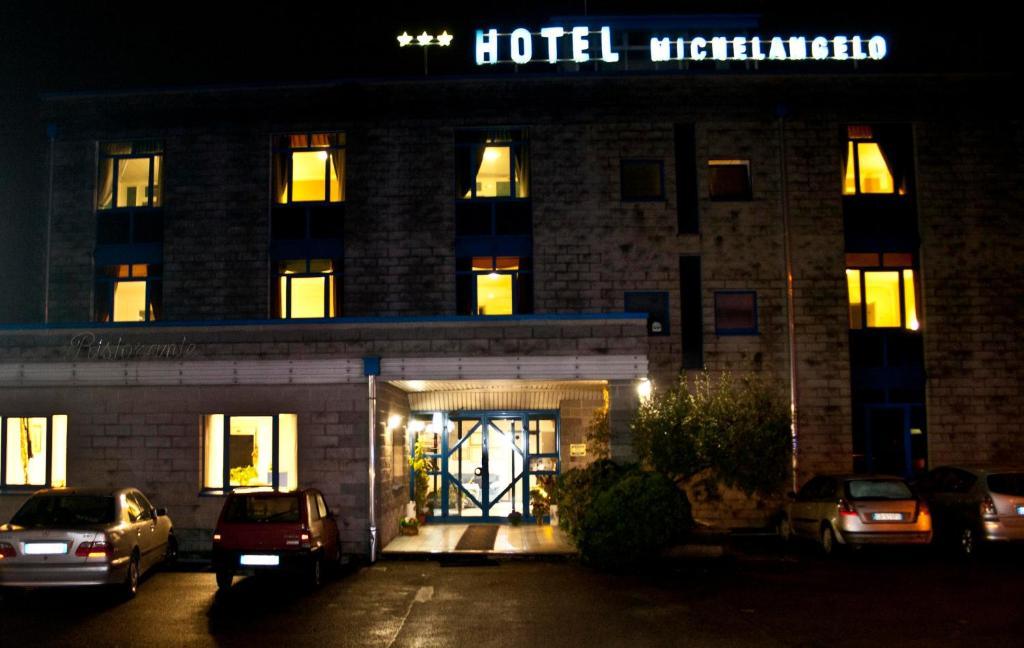 Hotel Michelangelo Реццато Екстер'єр фото